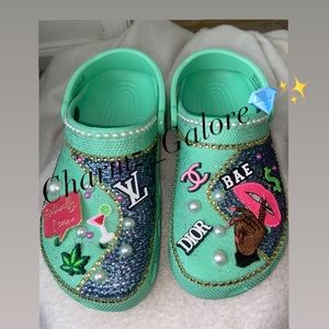 CustomizedCrocs ✨ IG:Charmz_Galore_  Tiktok:Charmz_Galore